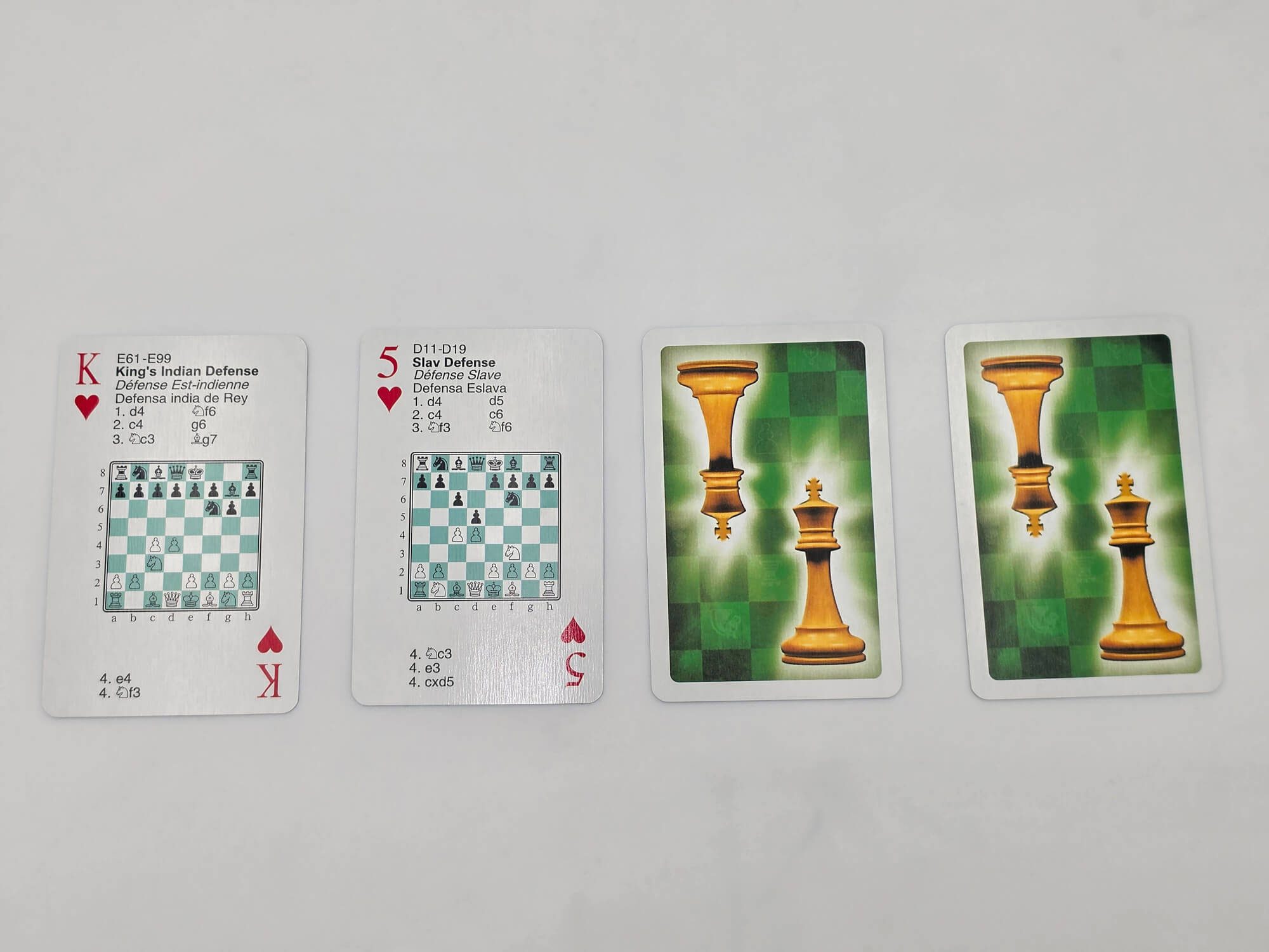 Front and back view of chess opening training flashcards showing King&